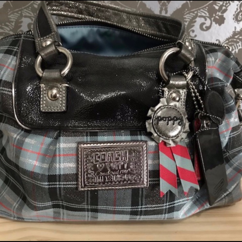 Poppy Coach Plaid